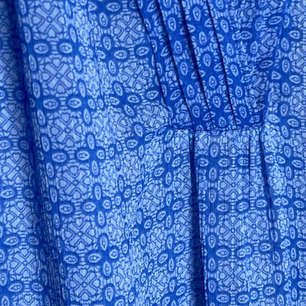 St. John’s Bay Blue Printed Short Sleeve Blouse Size Large - Picture 3 of 6